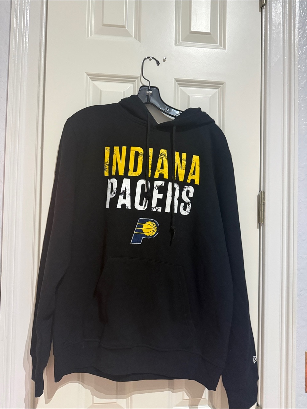 Indiana Pacers Hoodie NWT size M